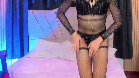 Snapshot of valery_rose17 chatting on 6, 2, 2026 VALERY ROSE online show from 6, 2, 2026