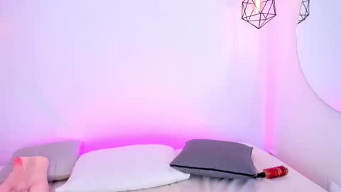 Snapshot of valery_santorini chatting on 24, 2, 2025 VALERY online show from 24, 2, 2025
