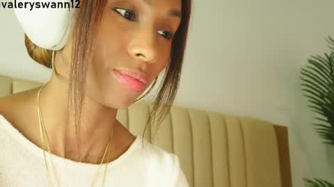 Valery swan1 online show from 13, 4, 2026