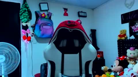Snapshot of valerybaker1 chatting on 21, 7, 2026 B V Naughty online show from 21, 7, 2026