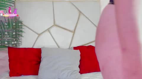 Snapshot of valerydiamond_ chatting on 7, 10, 2025 Valery online show from 7, 10, 2025