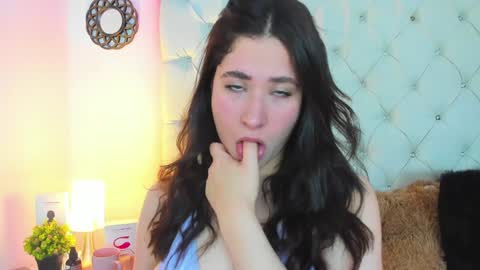 Snapshot of valeryfoxt chatting on 13, 12, 2024 valery online show from 13, 12, 2024