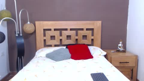 Snapshot of valesantodomingo chatting on 30, 10, 2025 Sofia online show from 30, 10, 2025