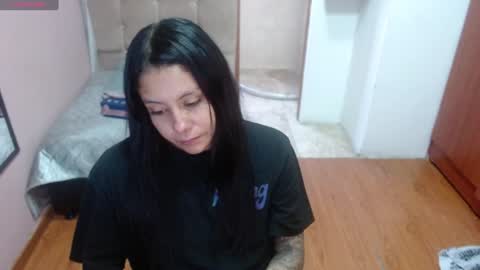 Snapshot of valevicious chatting on 14, 1, 2025 valevicious online show from 14, 1, 2025
