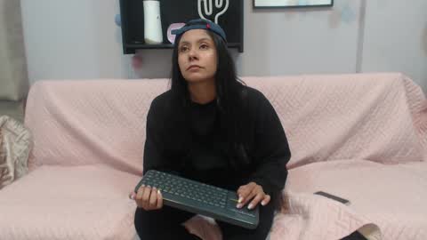 Snapshot of valevicious chatting on 25, 1, 2025 valevicious online show from 25, 1, 2025