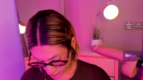 Snapshot of valka_doll chatting on 21, 6, 2026 valka_doll online show from 21, 6, 2026