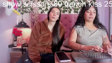 Valkiria and Dione online show from 25, 5, 2026