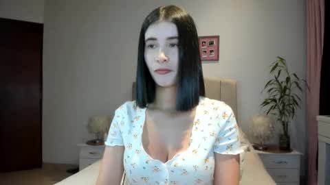 Macarena online show from 11, 4, 2026