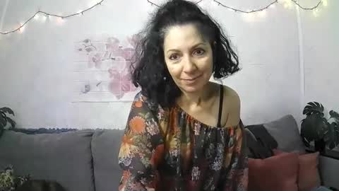 Snapshot of valleriwind chatting on 10, 5, 2026 ValleriWind online show from 10, 5, 2026