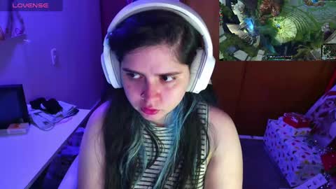 Im Violet online show from 11, 12, 2024