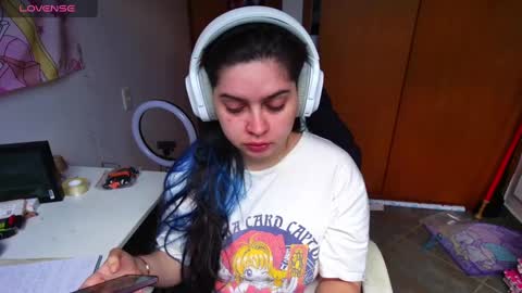 Im Violet online show from 21, 1, 2025