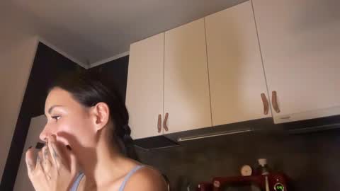 Snapshot of valorant_girl chatting on 11, 12, 2024 Little Devil online show from 11, 12, 2024