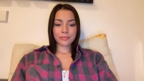 Snapshot of valorant_girl chatting on 27, 1, 2025 Little Devil online show from 27, 1, 2025