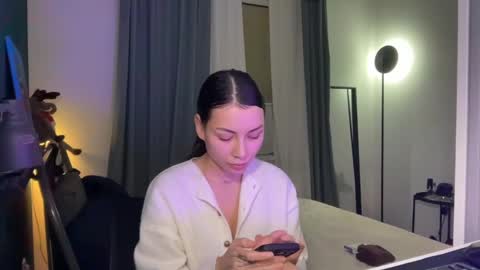 Snapshot of valorant_girl chatting on 6, 2, 2025 Little Devil online show from 6, 2, 2025
