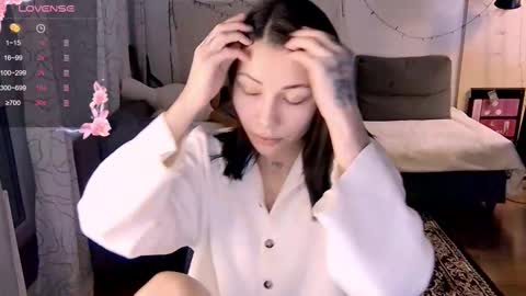 Snapshot of valorant_girl chatting on 9, 2, 2025 Little Devil online show from 9, 2, 2025