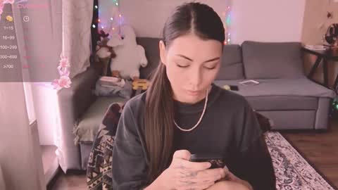 Snapshot of valorant_girl chatting on 3, 3, 2025 Little Devil online show from 3, 3, 2025