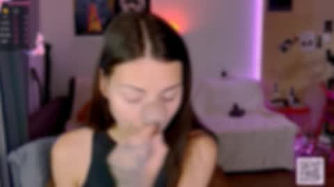 Snapshot of valorant_girl chatting on 8, 9, 2025 Little Devil online show from 8, 9, 2025