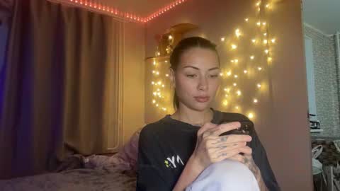 Snapshot of valorant_girl chatting on 23, 9, 2025 Little Devil online show from 23, 9, 2025
