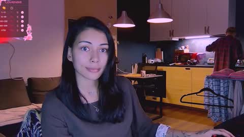 Snapshot of valorant_girl chatting on 7, 10, 2025 Little Devil online show from 7, 10, 2025