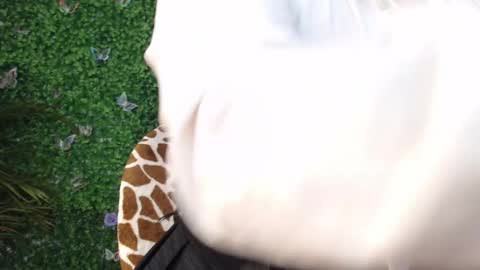 valquiria_sirgun online show from 10, 10, 2025