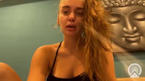 Snapshot of valure_lera chatting on 7, 3, 2025 valure_lera online show from 7, 3, 2025