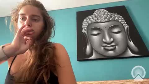 Snapshot of valure_lera chatting on 9, 3, 2025 valure_lera online show from 9, 3, 2025