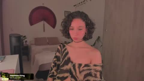      online show from 25, 5, 2026