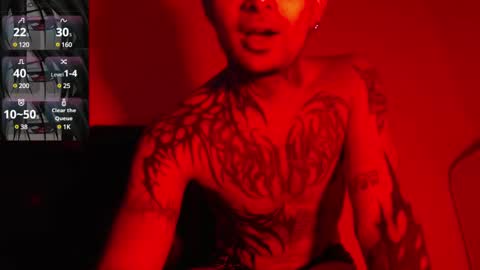 david guzman i model independenthelp me with a thumbs up online show from 14, 2, 2025