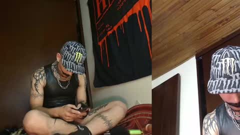 david guzman i model independenthelp me with a thumbs up online show from 19, 2, 2025