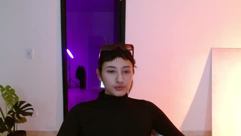 Snapshot of vandalovee chatting on 9, 1, 2025 Babi Alu online show from 9, 1, 2025