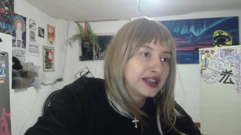 Snapshot of vandalovee chatting on 12, 1, 2025 Babi Alu online show from 12, 1, 2025