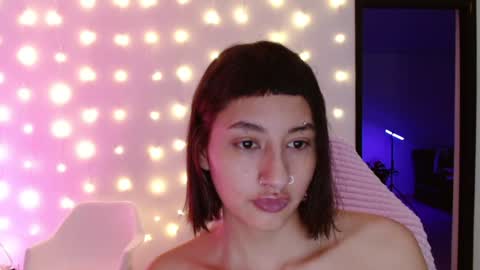 Snapshot of vandalovee chatting on 17, 1, 2025 Babi Alu online show from 17, 1, 2025