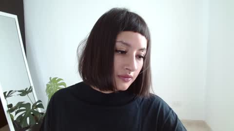 Snapshot of vandalovee chatting on 24, 1, 2025 Babi Alu online show from 24, 1, 2025