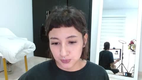 Snapshot of vandalovee chatting on 17, 2, 2025 Babi Alu online show from 17, 2, 2025