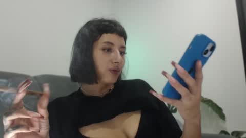 Snapshot of vandalovee chatting on 22, 2, 2025 Babi Alu online show from 22, 2, 2025