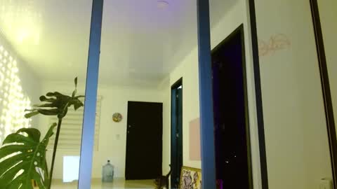 Snapshot of vandalovee chatting on 27, 2, 2025 Babi Alu online show from 27, 2, 2025