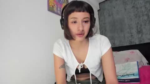 Snapshot of vandalovee chatting on 4, 3, 2025 Babi Alu online show from 4, 3, 2025