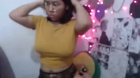 Snapshot of vanesa_20 chatting on 25, 1, 2025 vanesa_20 online show from 25, 1, 2025