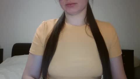 VanesaJewel online show from 5, 3, 2025