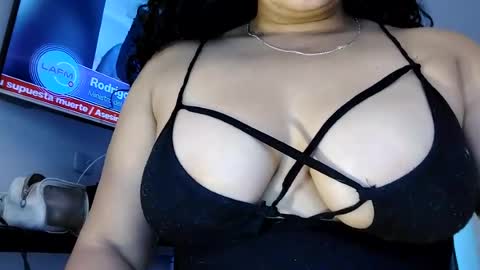 Snapshot of vanesam chatting on 30, 6, 2026 vanessa and samantha online show from 30, 6, 2026