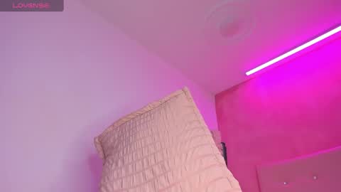 vaness_dior online show from 8, 12, 2024