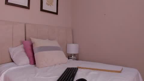 vanessa__cb online show from 20, 6, 2026