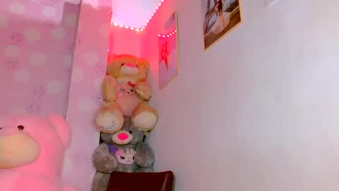 vanessa online show from 2, 12, 2024