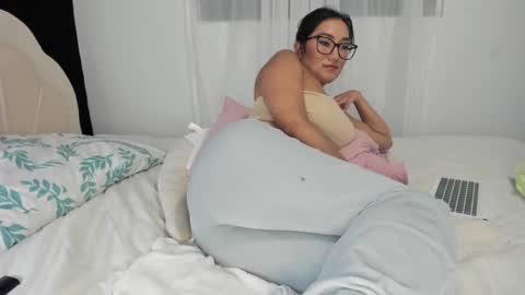 Vanessa online show from 1, 10, 2025