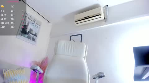 Snapshot of vanessa_gonzaless chatting on 22, 2, 2025 Vanessa online show from 22, 2, 2025