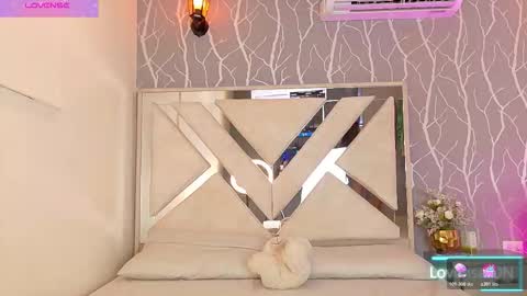    online show from 19, 11, 2025