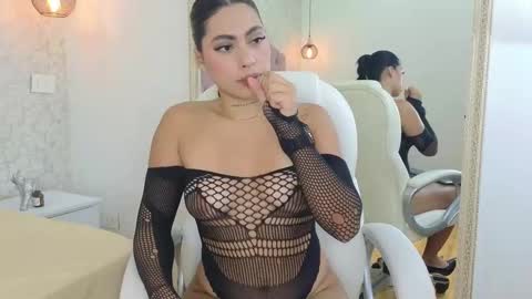 Vanessa  online show from 10, 11, 2025