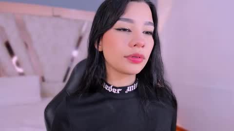 vanessaduval online show from 21, 12, 2025