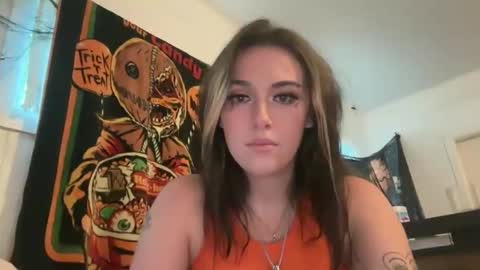 Snapshot of vanessaluvs2play chatting on 31, 10, 2025 vanessaluvs2play online show from 31, 10, 2025