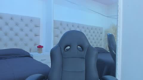Snapshot of vanessascott_ chatting on 23, 4, 2026 vanessascott_ online show from 23, 4, 2026
